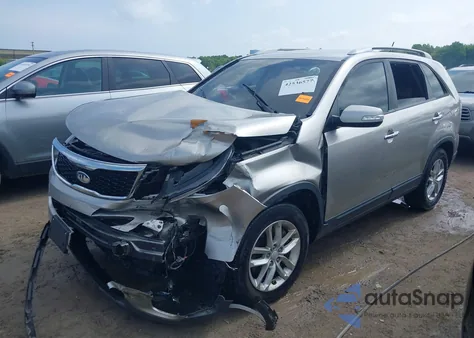 2014 Kia Sorento Lx из США, поврежденный, VIN 5XYKT3A61EG433901